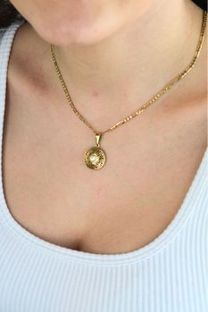 Złota zawieszka ażurowa z cyrkonią  Okrągły wisiorek damski (5).jpg